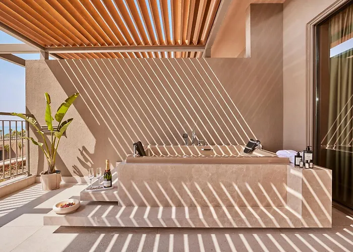 Lusso Sorgun מלון סייד